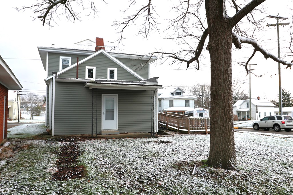 803 N -803 Rear, 803 1 / 2 N Sandusky Avenue, Bucyrus, Ohio 44820, 5 Bedrooms Bedrooms, ,Residential Income,For Sale,-803 Rear, 803 1 / 2 N Sandusky Avenue,9065577