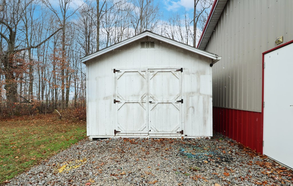 3895 Chatfield Center Road, Bloomville, Ohio 44818, 3 Bedrooms Bedrooms, ,2 BathroomsBathrooms,Residential,For Sale,Chatfield Center Road,9065587