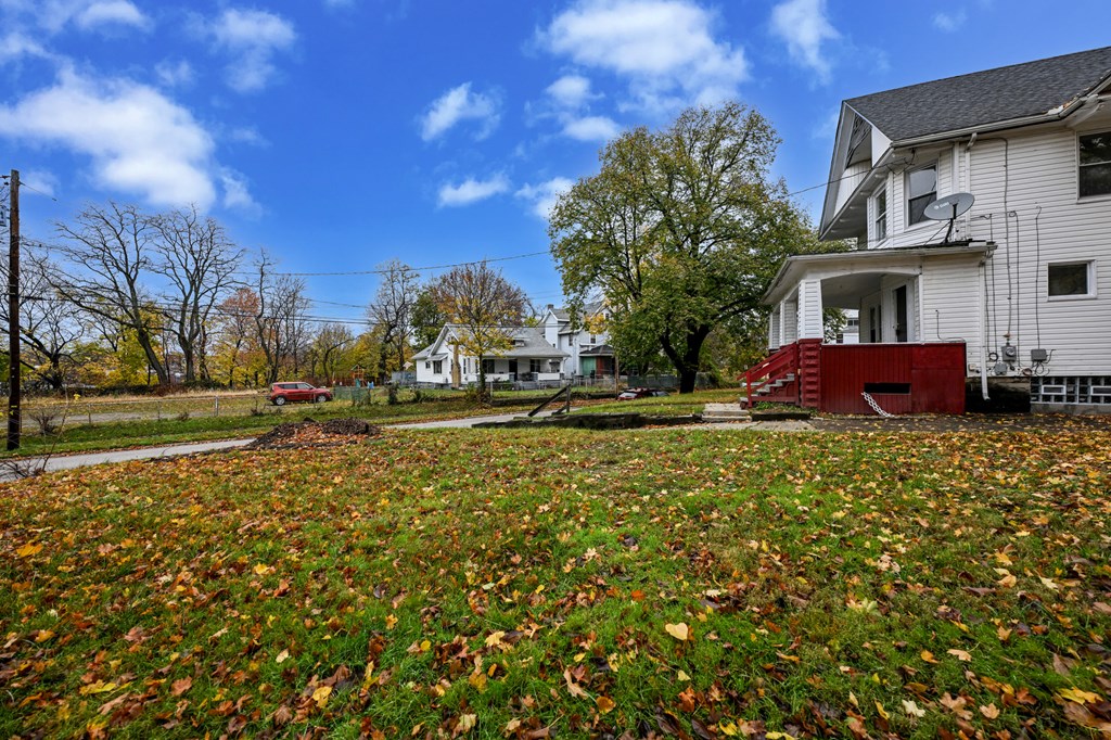 39 Fulton Street, Akron, Ohio 44305, 5 Bedrooms Bedrooms, ,2 BathroomsBathrooms,Residential,For Sale,Fulton Street,9065560