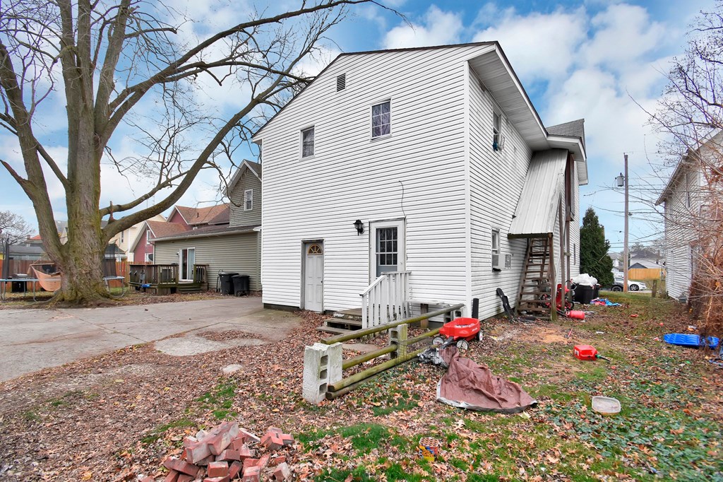 364 Blaine Avenue, Marion, Ohio 43302, 5 Bedrooms Bedrooms, ,Residential Income,For Sale,Blaine Avenue,9065641