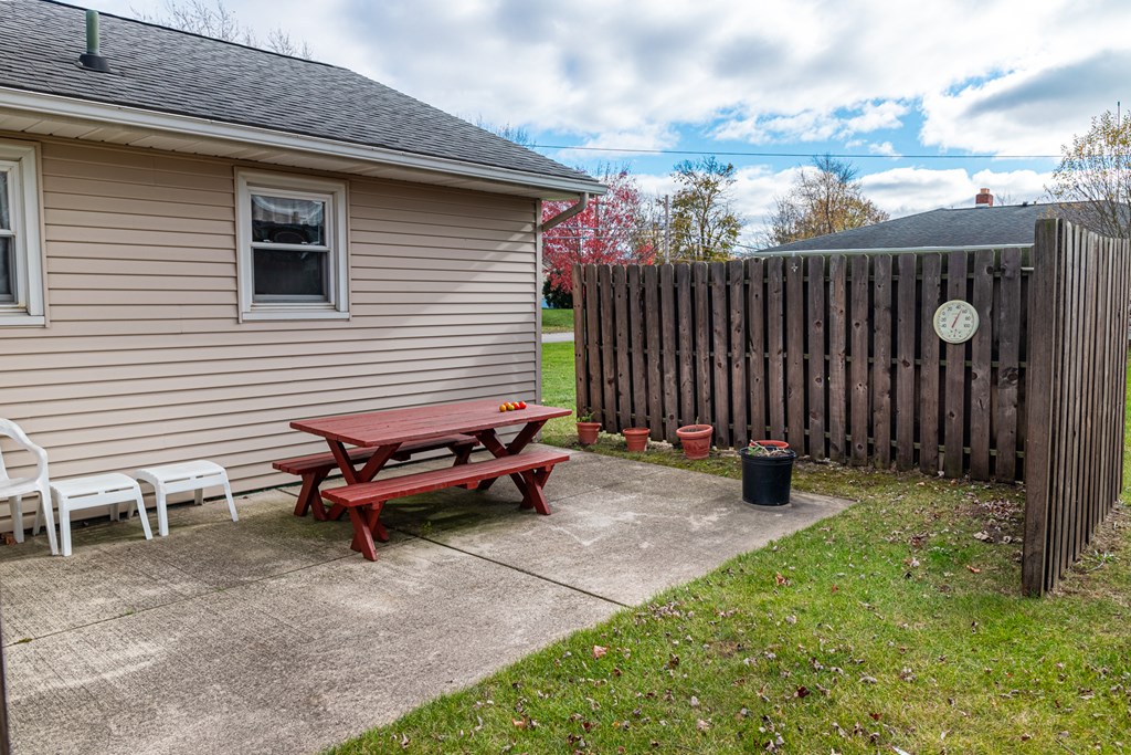 708 S Main Street, Willard, Ohio 44890, 3 Bedrooms Bedrooms, ,1 BathroomBathrooms,Residential,For Sale,Main Street,9065686