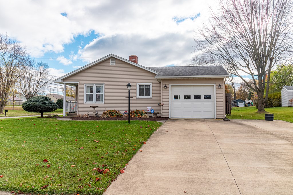 708 S Main Street, Willard, Ohio 44890, 3 Bedrooms Bedrooms, ,1 BathroomBathrooms,Residential,For Sale,Main Street,9065686