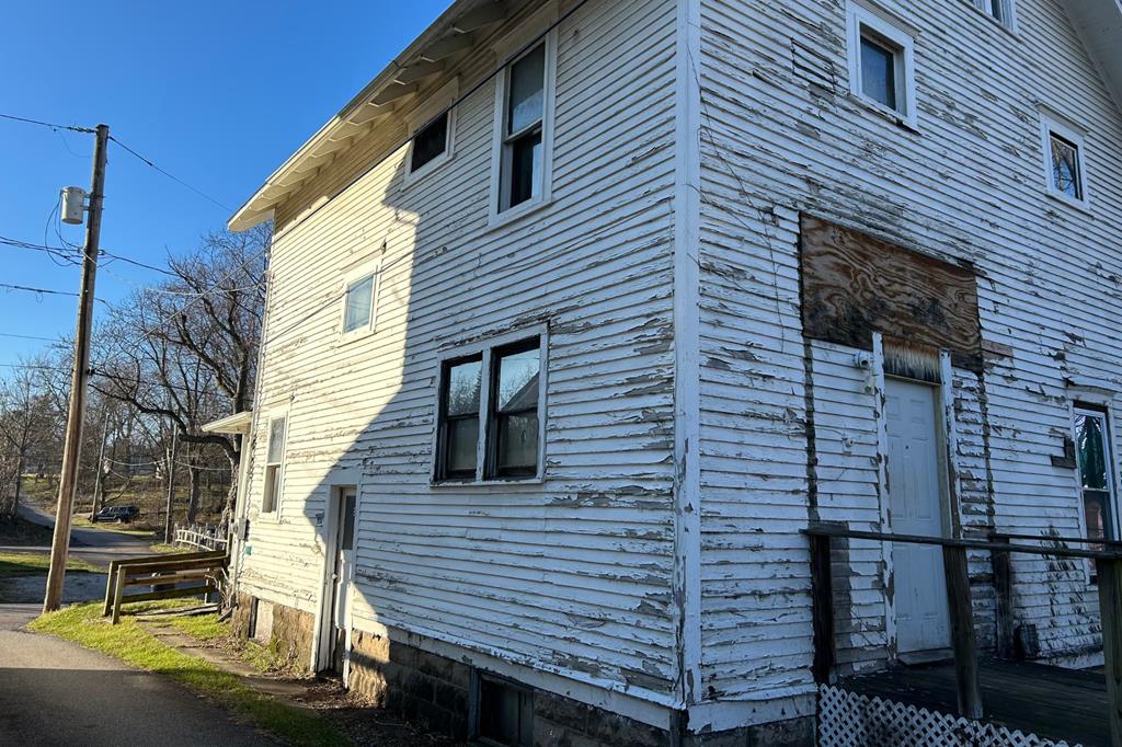 146 Boughton Avenue, Mansfield, Ohio 44903, 3 Bedrooms Bedrooms, ,1 BathroomBathrooms,Residential,For Sale,Boughton Avenue,9065791