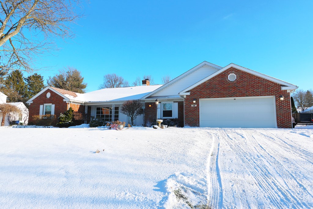 18 E Madison Avenue, Shelby, Ohio 44875, 4 Bedrooms Bedrooms, ,3 BathroomsBathrooms,Residential,For Sale,Madison Avenue,9065843