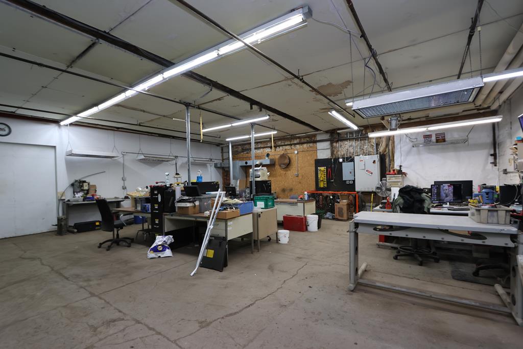 202 W Livingston Avenue, Crestline, Ohio 44827, ,Commercial Sale,For Sale,Livingston Avenue,9065848 202 W Livingston Avenue, Crestline, Ohio 44827, ,Commercial Sale,For Sale,Livingston Avenue,9065848