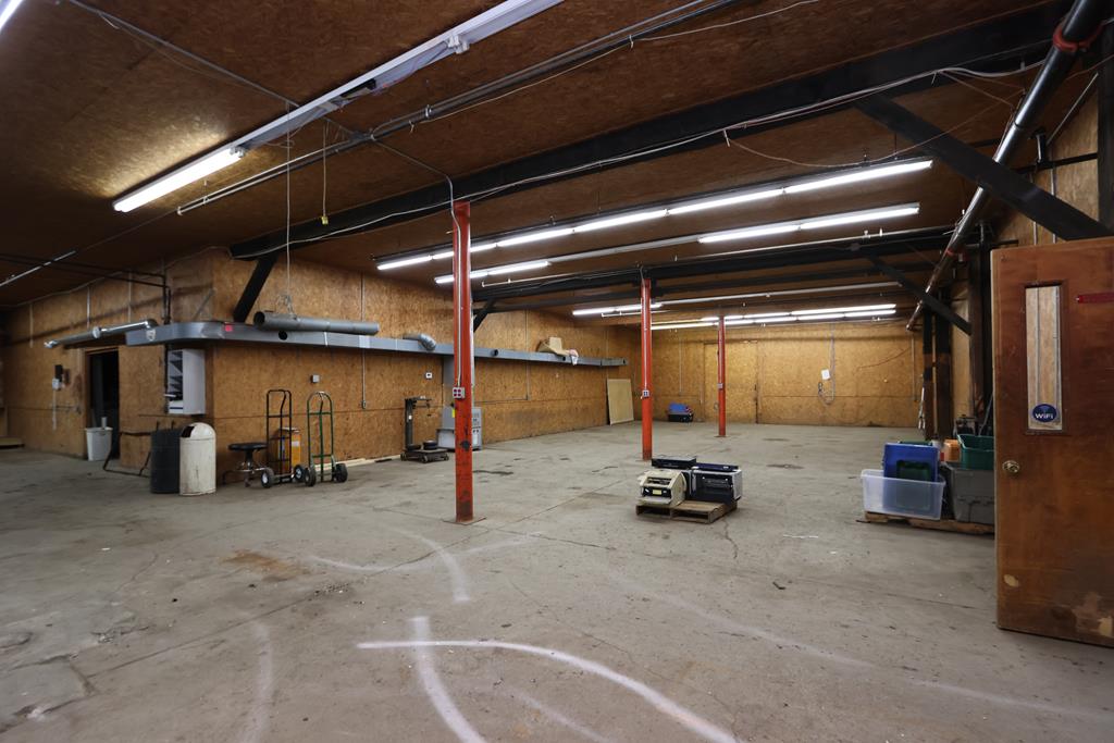 202 W Livingston Avenue, Crestline, Ohio 44827, ,Commercial Sale,For Sale,Livingston Avenue,9065848 202 W Livingston Avenue, Crestline, Ohio 44827, ,Commercial Sale,For Sale,Livingston Avenue,9065848