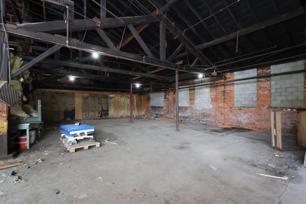 202 W Livingston Avenue, Crestline, Ohio 44827, ,Commercial Sale,For Sale,Livingston Avenue,9065848 202 W Livingston Avenue, Crestline, Ohio 44827, ,Commercial Sale,For Sale,Livingston Avenue,9065848