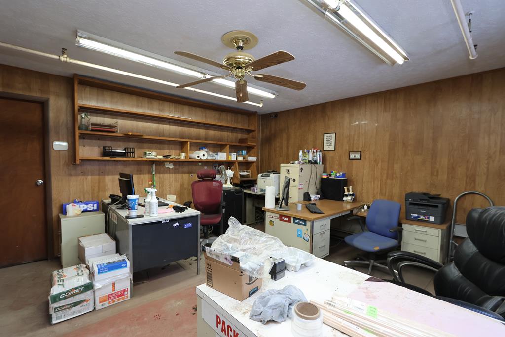 202 W Livingston Avenue, Crestline, Ohio 44827, ,Commercial Sale,For Sale,Livingston Avenue,9065848 202 W Livingston Avenue, Crestline, Ohio 44827, ,Commercial Sale,For Sale,Livingston Avenue,9065848